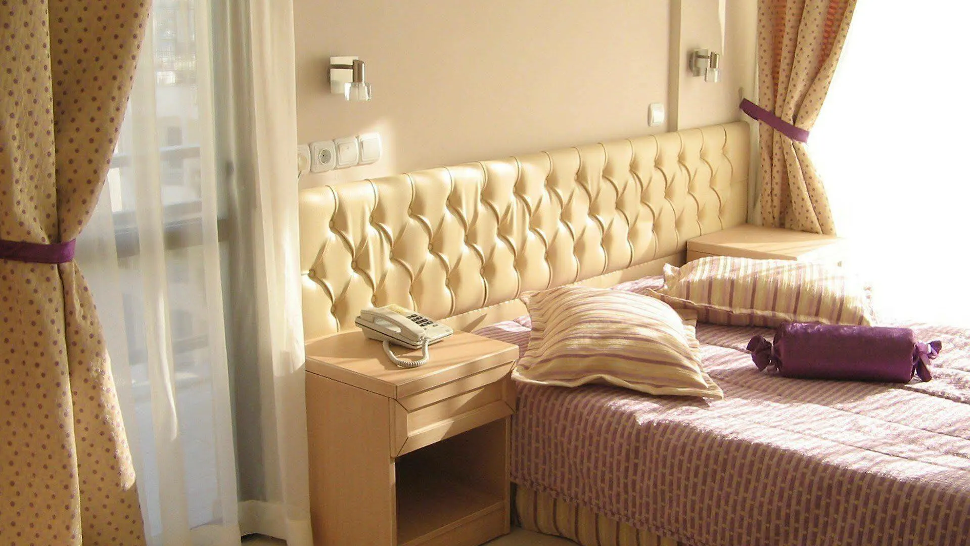 Esat Hotel 쿠사다시 3*,  터키