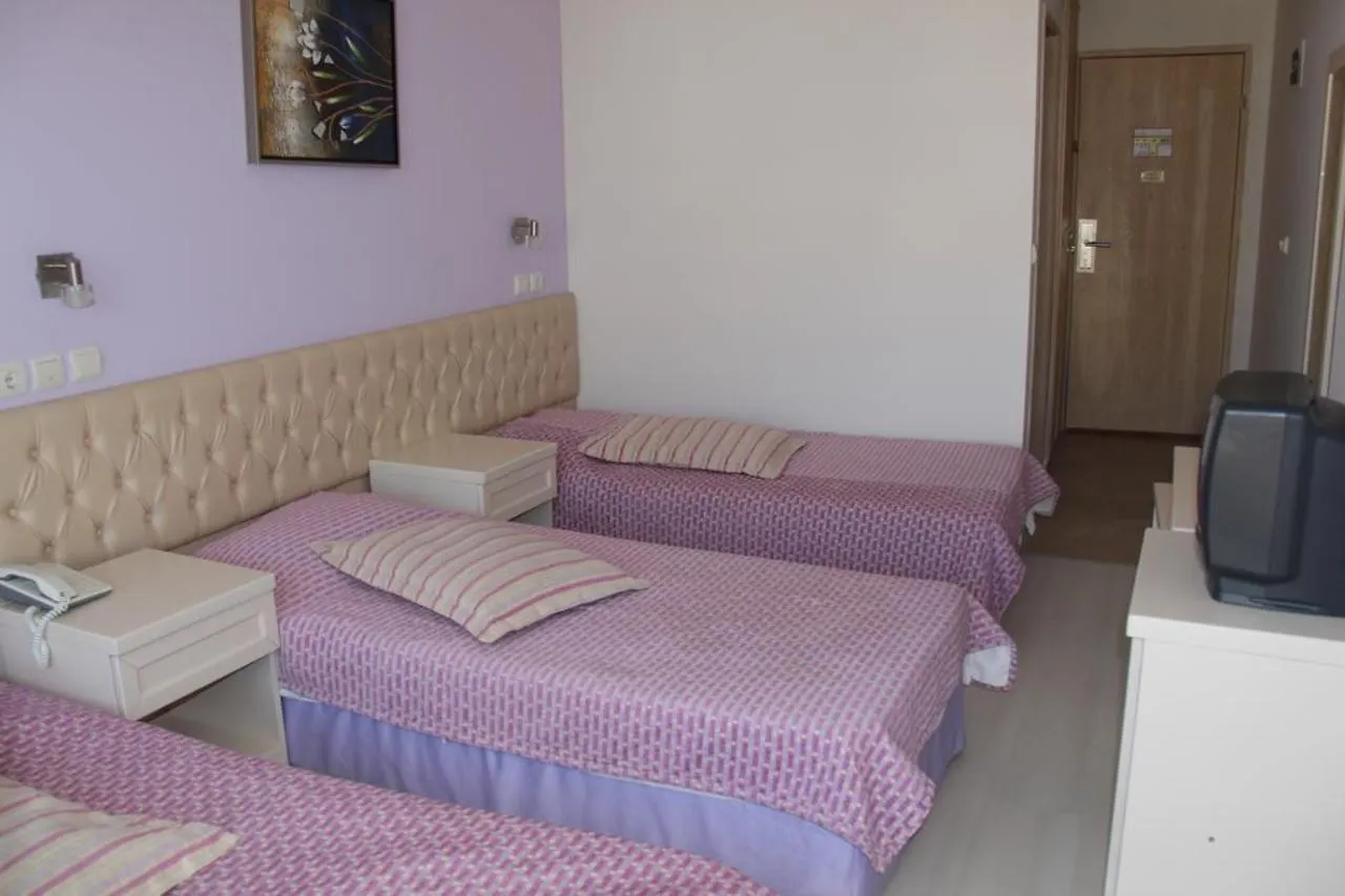 Esat Hotel Кушадасы